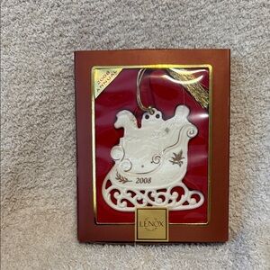 Lenox 2008 White and Gold Holiday Sleigh Ornament